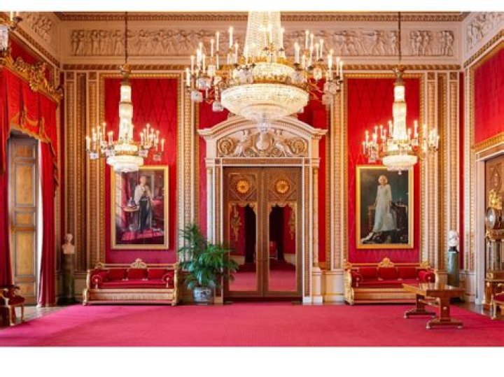 Are there secret rooms in Buckingham Palace?