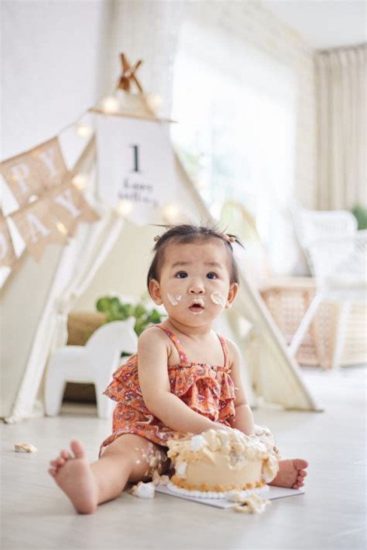 Can a 1 year old eat cashews?