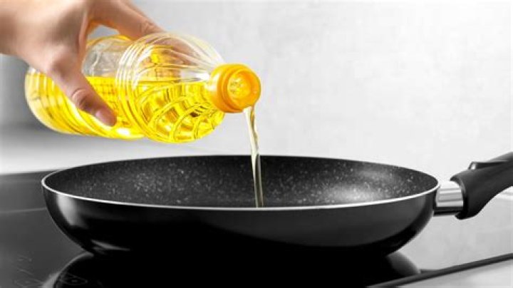 Can I use cooking oil on my hair?