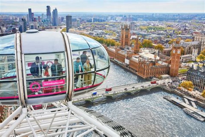 Can you get to London by boat?
