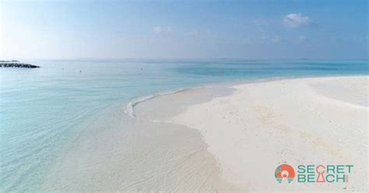 Does Belize have good beaches?