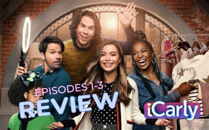 How did Spencer get rich in iCarly?