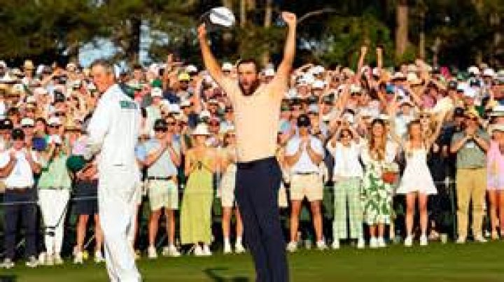 How many hole in ones Does Phil Mickelson have?