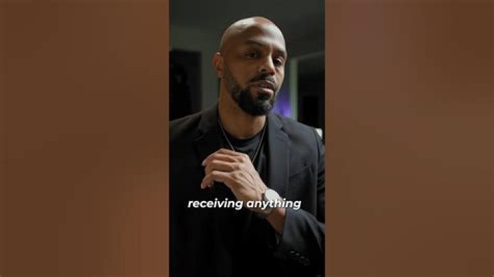How should a man act in a relationship?
