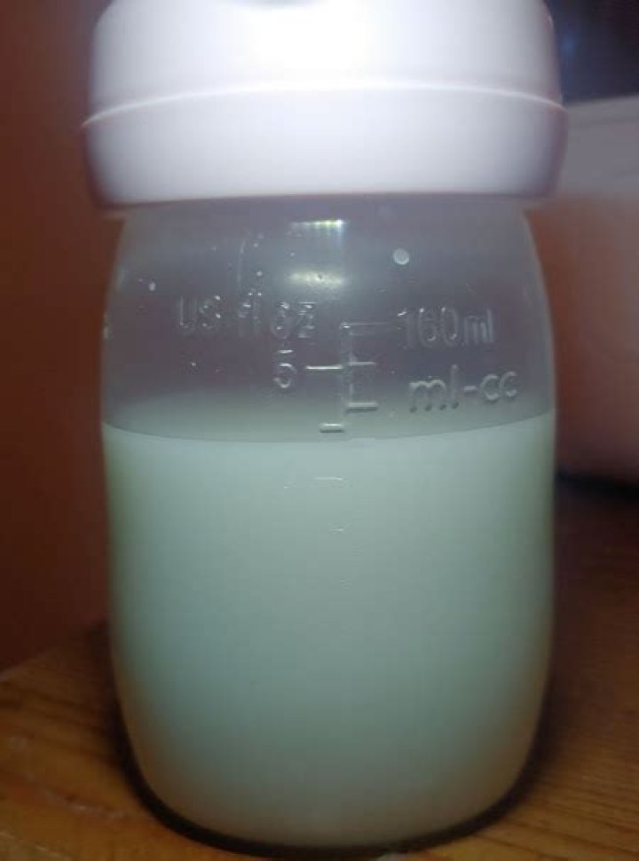 What does blue breast milk mean?
