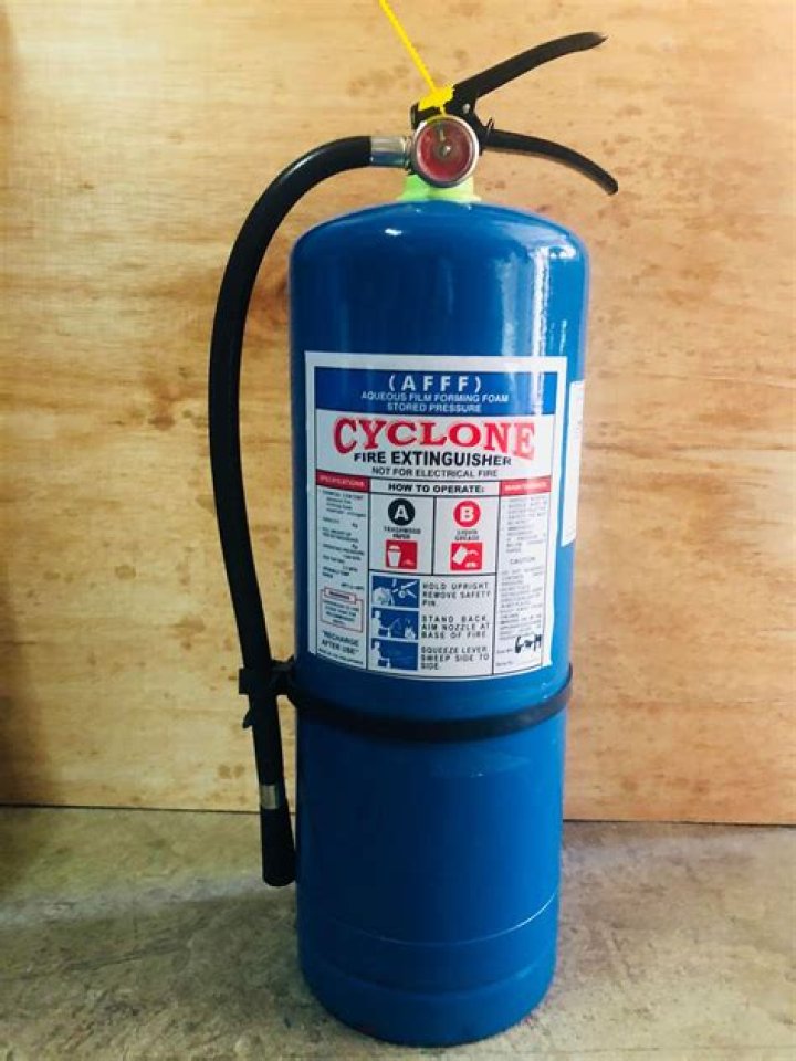 What is blue fire extinguisher used for?