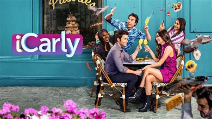 When did iCarly shut down?